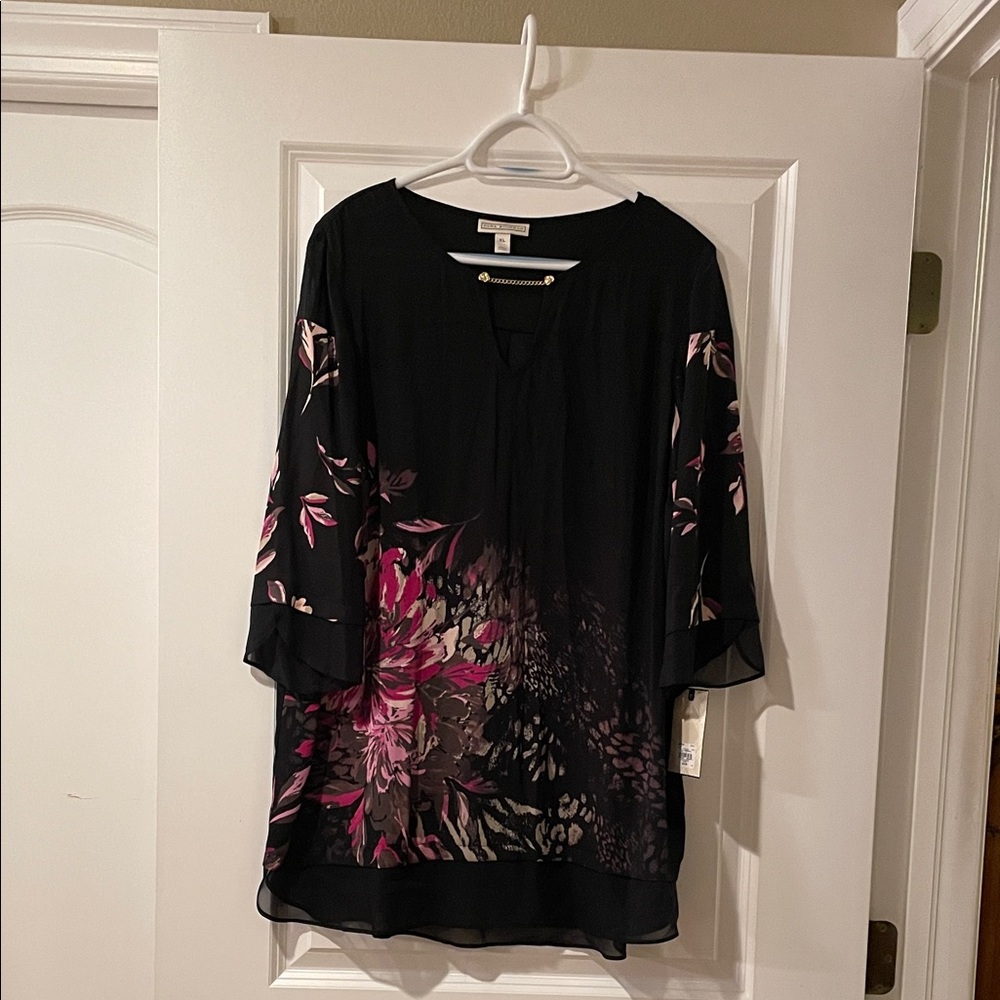 Dana Buchman Floral Black and Pink Women's Top